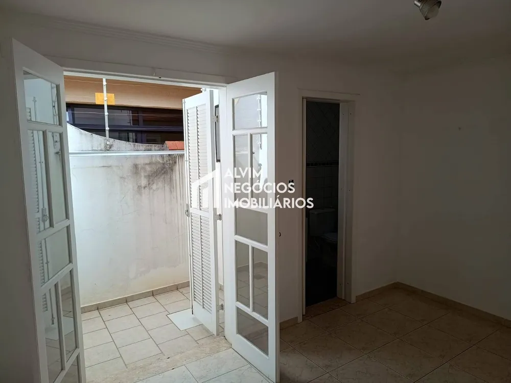 Casa, 4 quartos, 240 m² - Foto 10