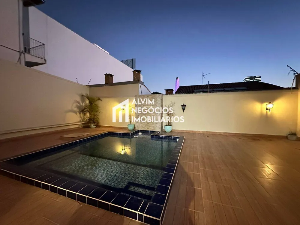 Sobrado, 5 quartos, 400 m² - Foto 1