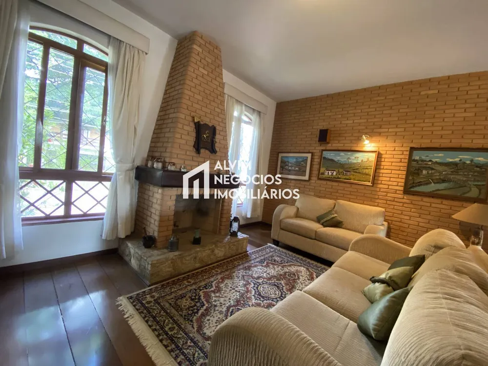 Sobrado, 4 quartos, 736 m² - Foto 1