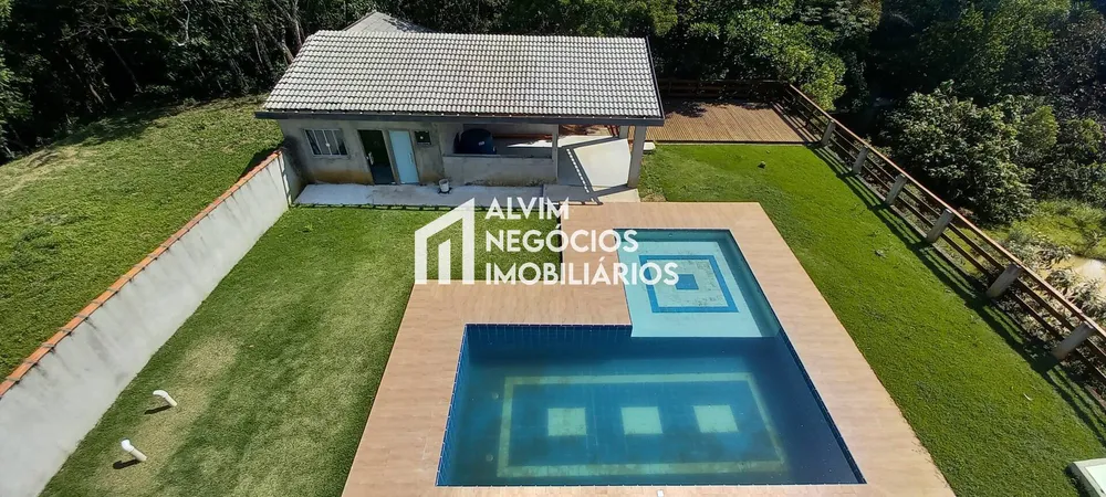 Chácara, 3 quartos, 1500 m² - Foto 1