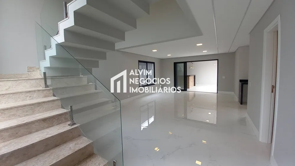 Sobrado, 3 quartos, 350 m² - Foto 2