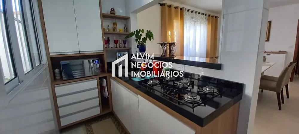 Casa, 4 quartos, 217 m² - Foto 9