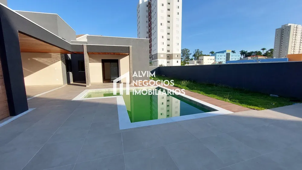 Casa, 4 quartos, 268 m² - Foto 6