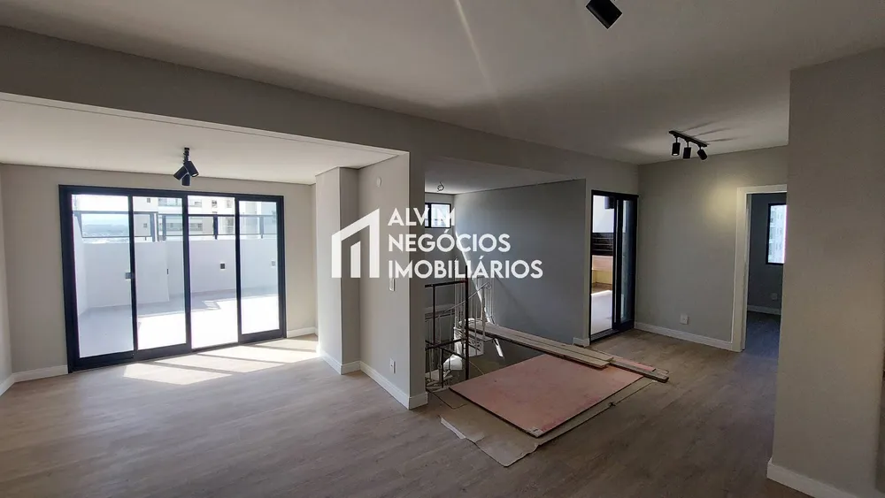 Cobertura, 3 quartos, 254 m² - Foto 1