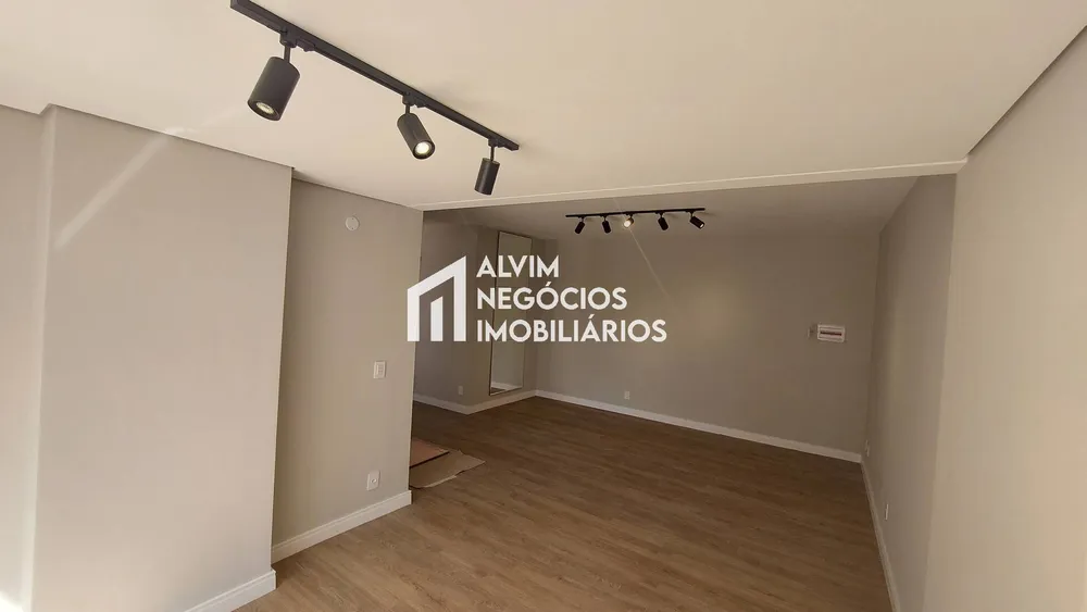 Cobertura, 3 quartos, 254 m² - Foto 2