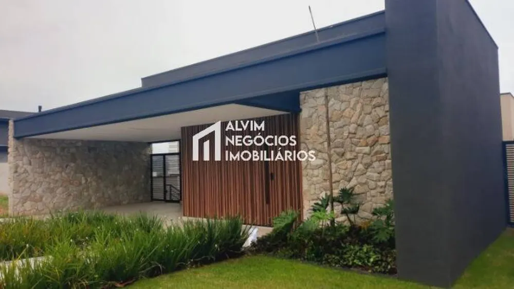 Sobrado, 3 quartos, 302 m² - Foto 2