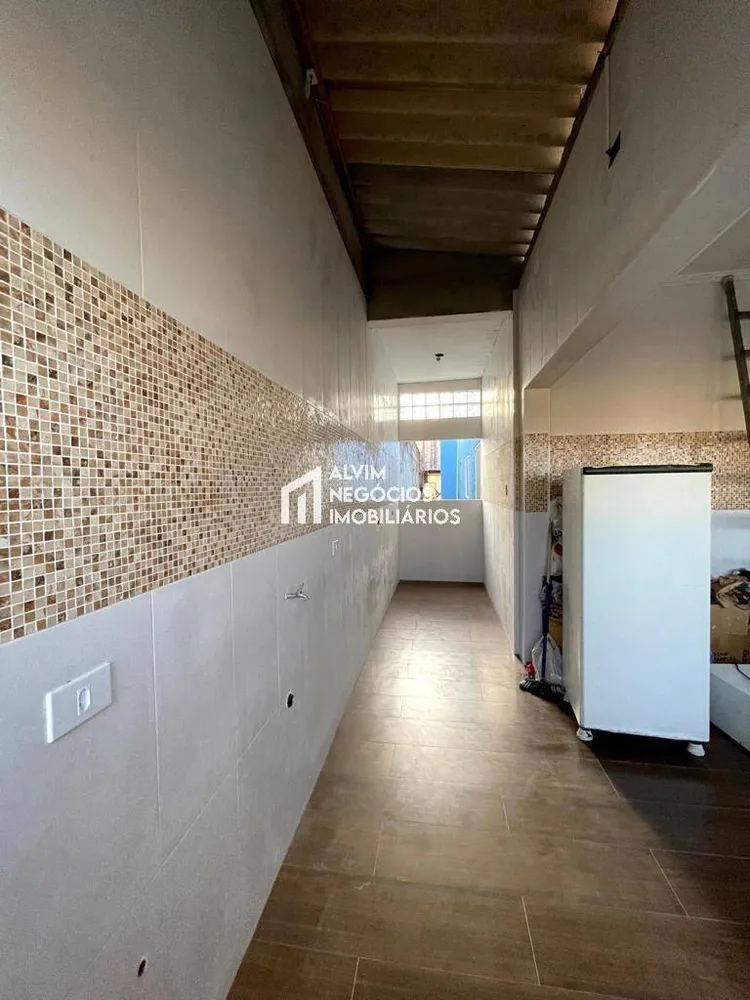 Casa, 4 quartos, 145 m² - Foto 1