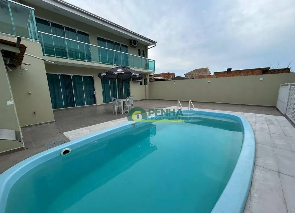 Casa, 6 quartos, 230 m² - Foto 1