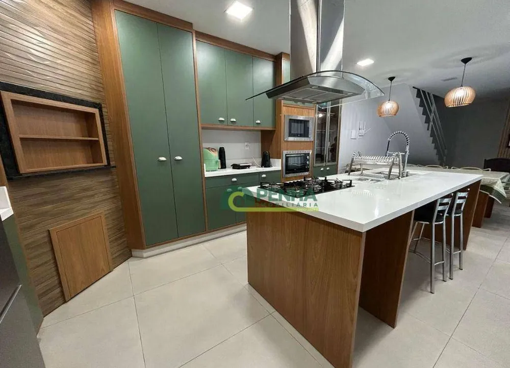 Casa, 6 quartos, 230 m² - Foto 3
