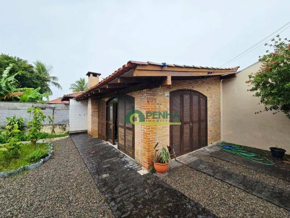 Casa, 3 quartos, 201 m² - Foto 3