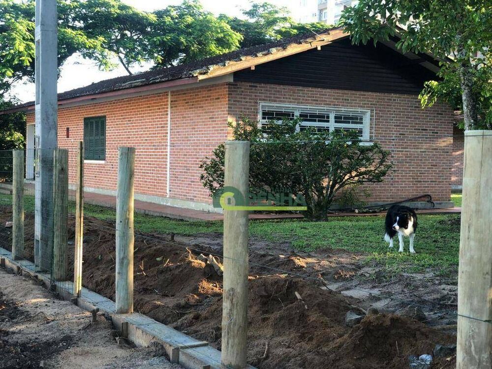 Casa, 6 quartos, 226 m² - Foto 25