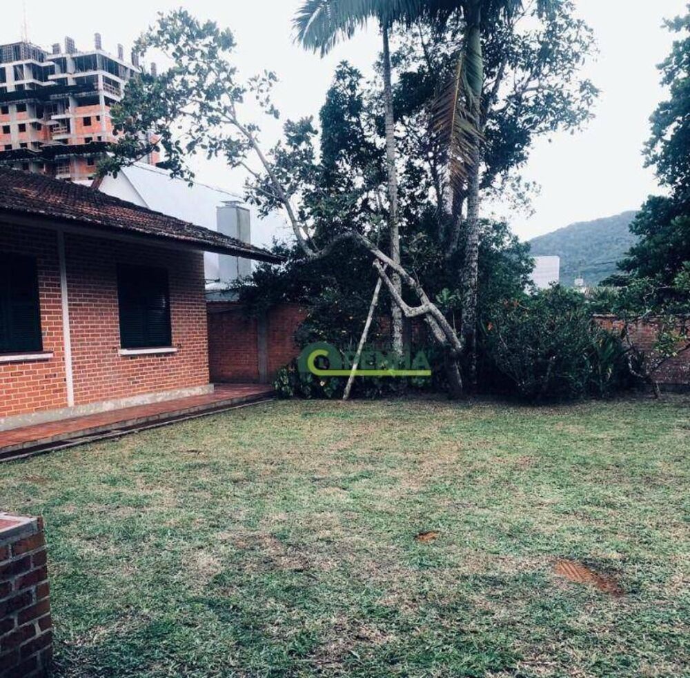 Casa, 6 quartos, 226 m² - Foto 23
