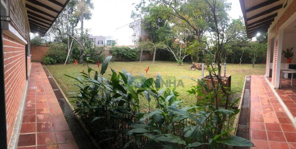 Casa, 6 quartos, 226 m² - Foto 7