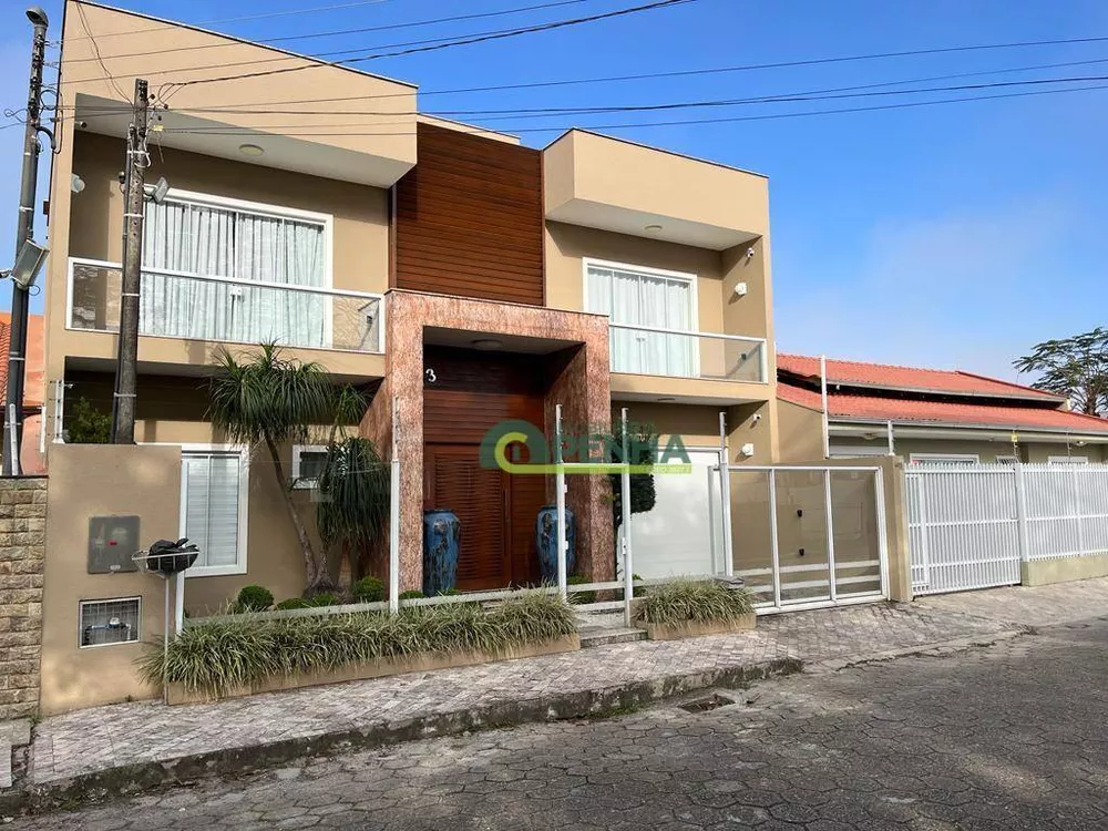 Sobrado à venda com 3 quartos, 240m² - Foto 2