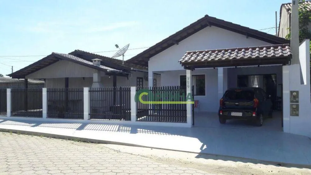 Casa, 5 quartos, 164 m² - Foto 2