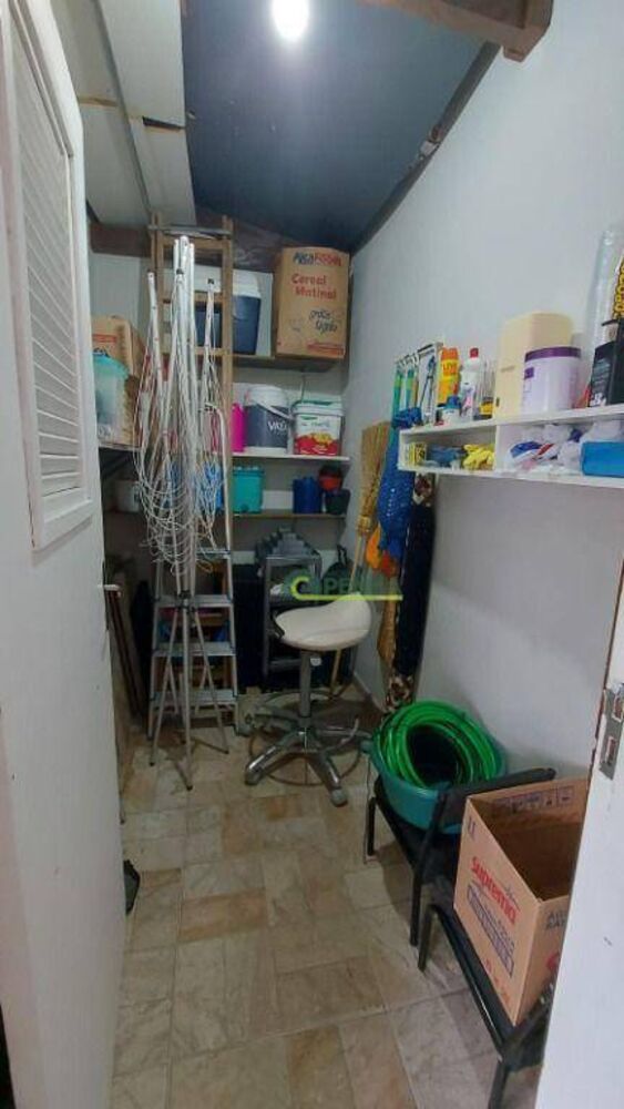 Casa à venda com 2 quartos, 200m² - Foto 18