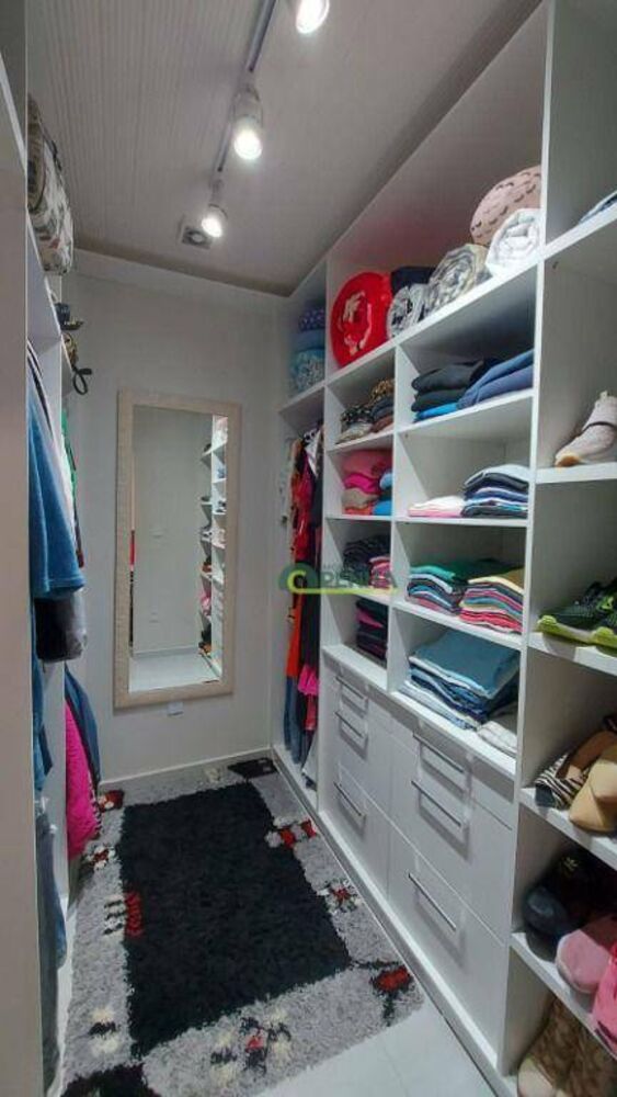 Casa à venda com 2 quartos, 200m² - Foto 11