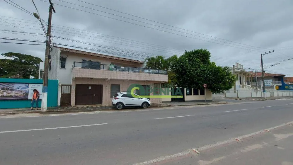 Casa, 5 quartos, 270 m² - Foto 1