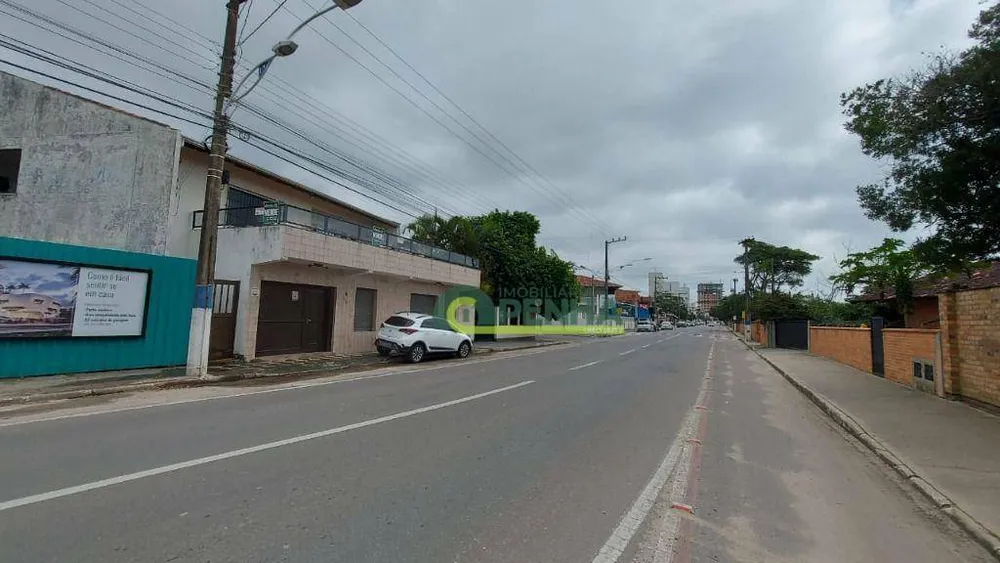 Casa, 5 quartos, 270 m² - Foto 2