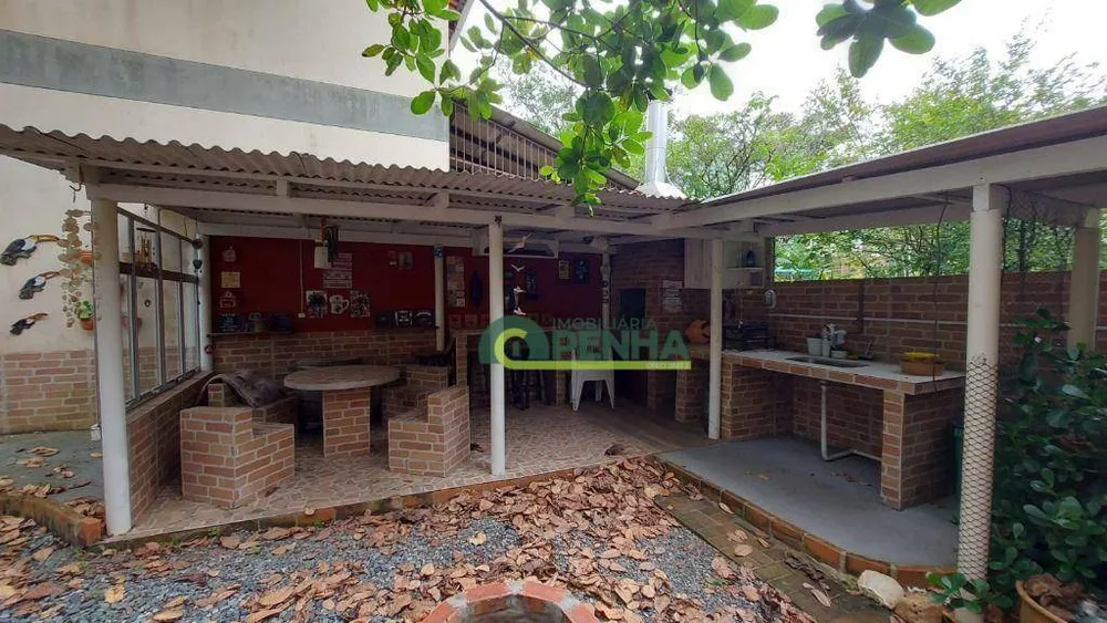 Casa, 7 quartos, 160 m² - Foto 2