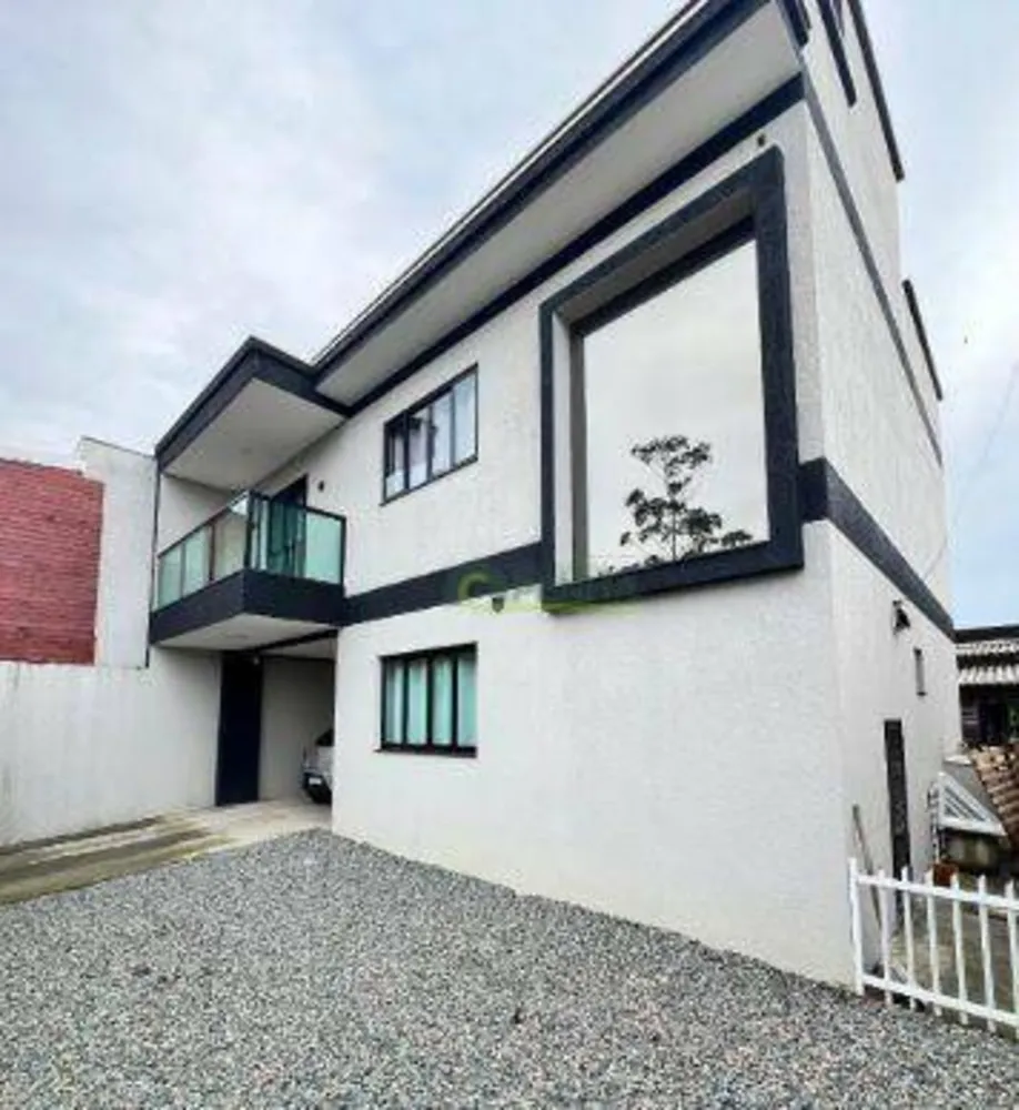 Casa, 4 quartos, 210 m² - Foto 1