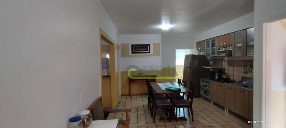Sobrado, 5 quartos, 304 m² - Foto 4