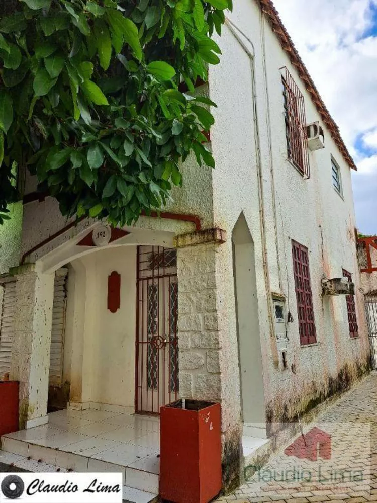 Casa, 3 quartos, 229 m² - Foto 4