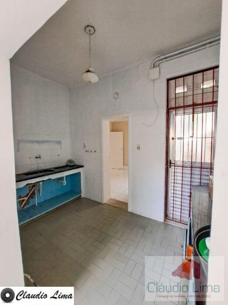 Casa à venda com 3 quartos, 229m² - Foto 2