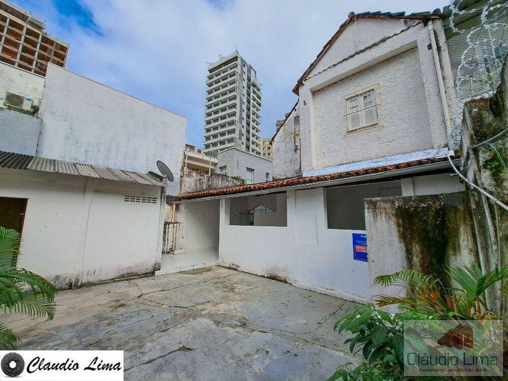 Casa à venda com 3 quartos, 229m² - Foto 1