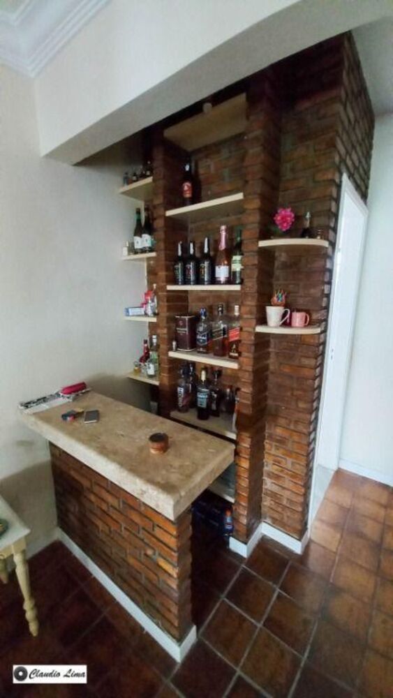 Casa à venda com 3 quartos, 220m² - Foto 2