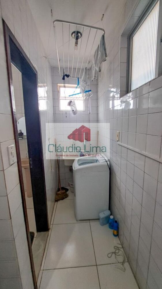 Casa à venda com 2 quartos, 60m² - Foto 3