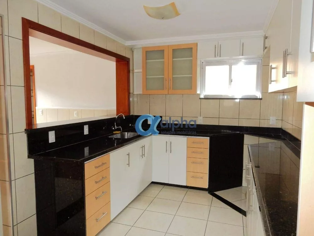 Casa, 5 quartos, 240 m² - Foto 10