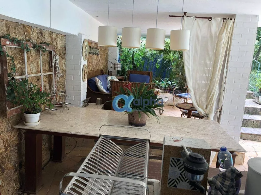 Casa, 4 quartos, 280 m² - Foto 1