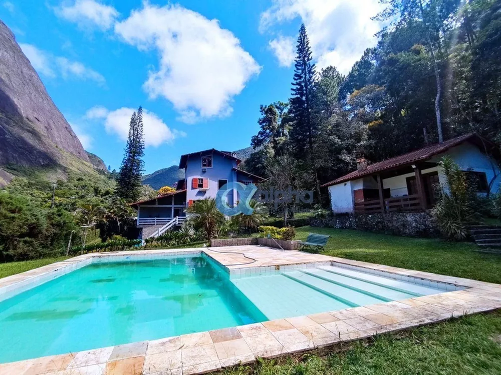 Casa, 6 quartos, 435 m² - Foto 1