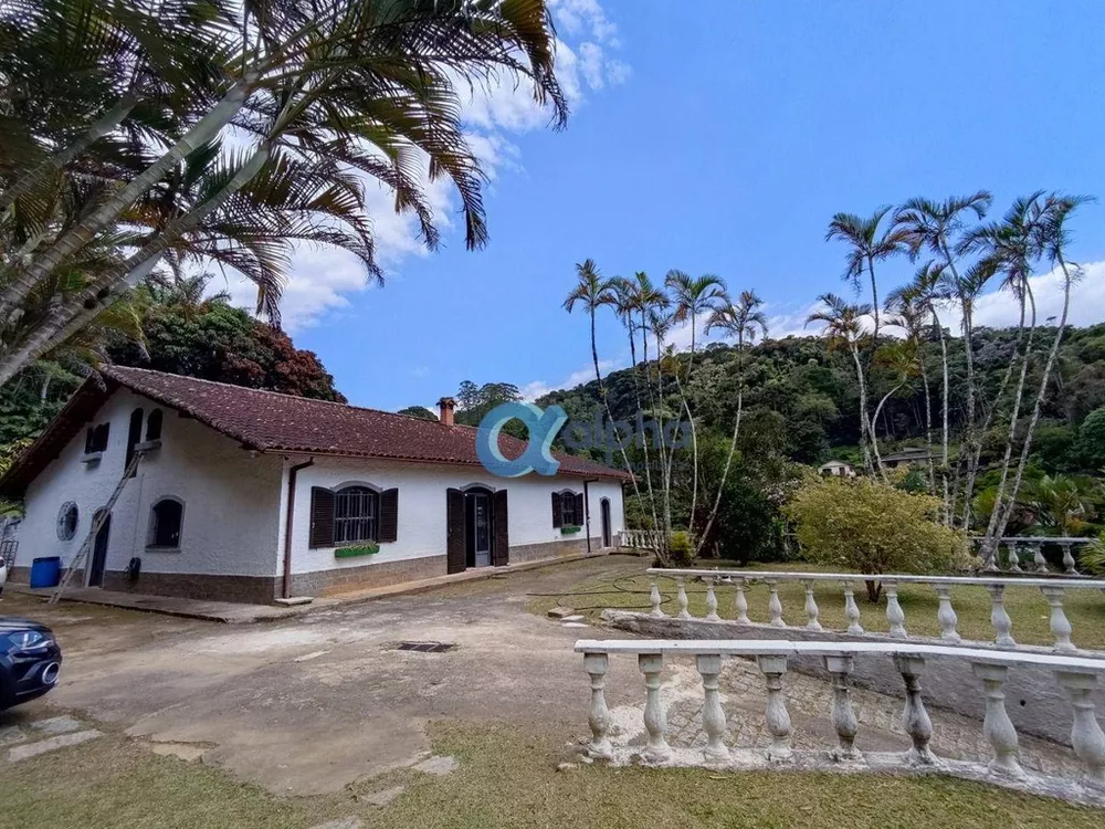 Casa, 5 quartos, 315 m² - Foto 2