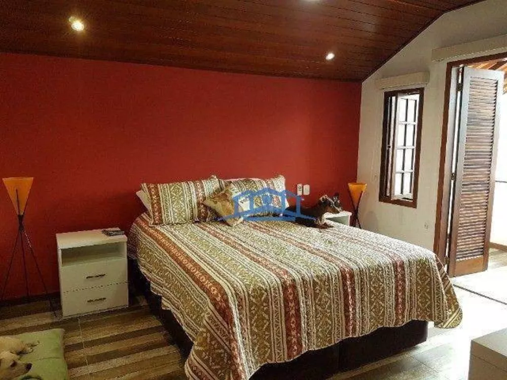 Casa, 4 quartos, 270 m² - Foto 12