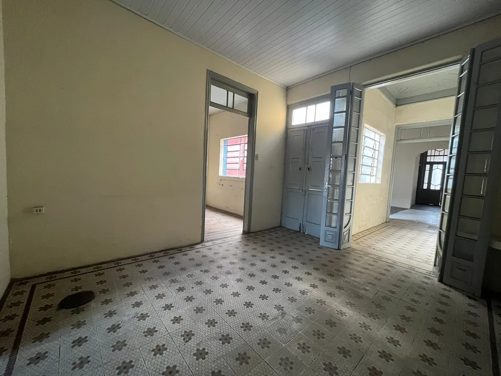 Casa, 7 quartos, 264 m² - Foto 3