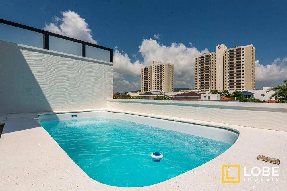 Casa, 3 quartos, 205 m² - Foto 2