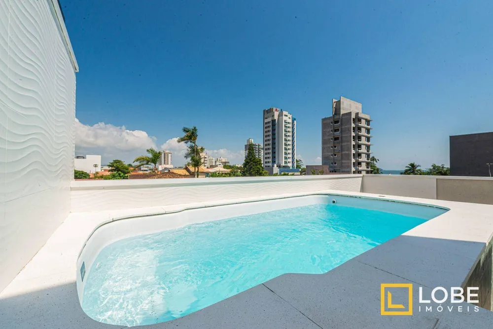 Casa, 3 quartos, 205 m² - Foto 1