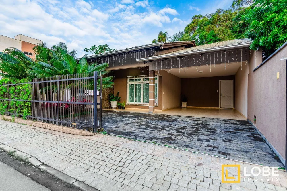 Casa, 4 quartos, 280 m² - Foto 2