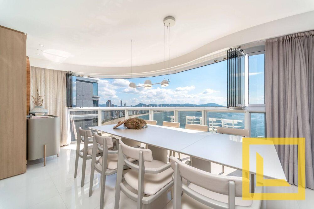 Apartamento, 4 quartos, 237 m² - Foto 1