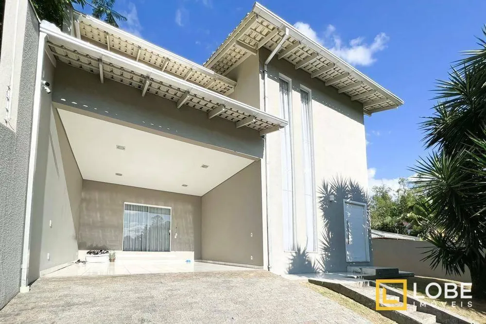 Casa, 3 quartos, 356 m² - Foto 1