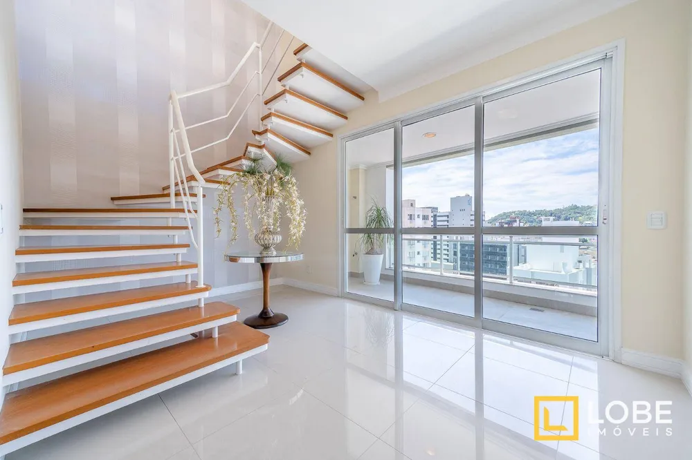 Cobertura, 3 quartos, 331 m² - Foto 3