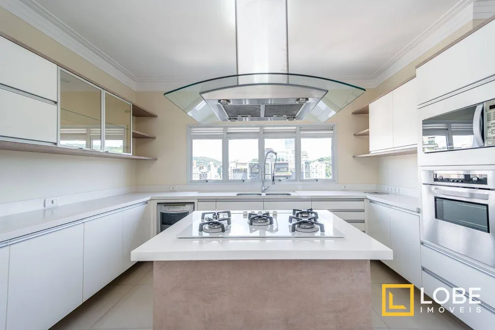 Cobertura, 3 quartos, 331 m² - Foto 2