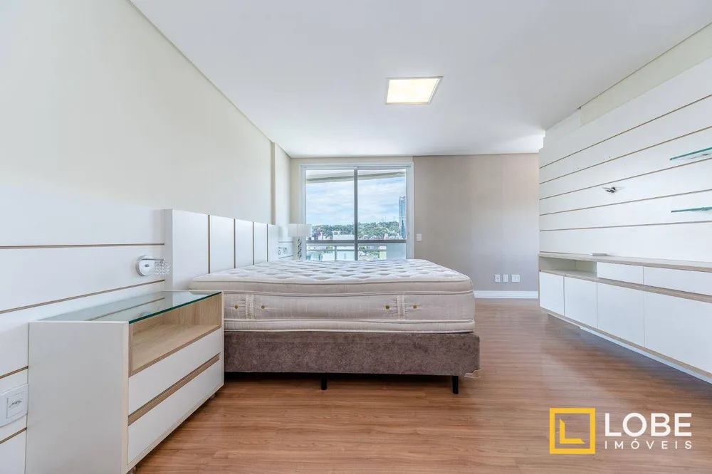 Cobertura, 3 quartos, 331 m² - Foto 7