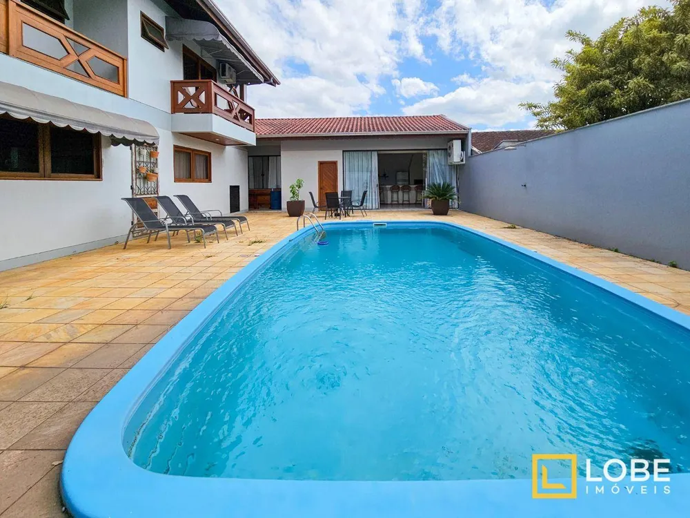 Casa, 5 quartos, 421 m² - Foto 2
