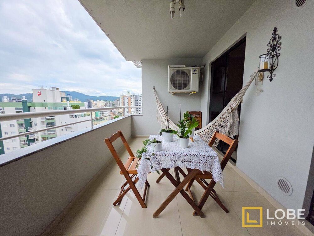 Apartamento à venda com 3 quartos, 102m² - Foto 9