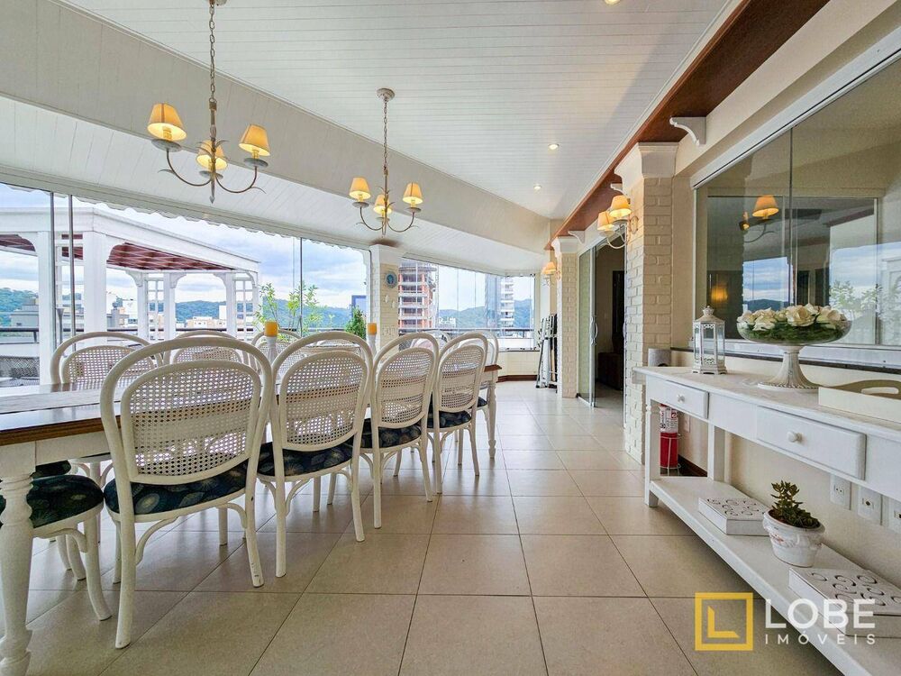 Cobertura, 5 quartos, 340 m² - Foto 2