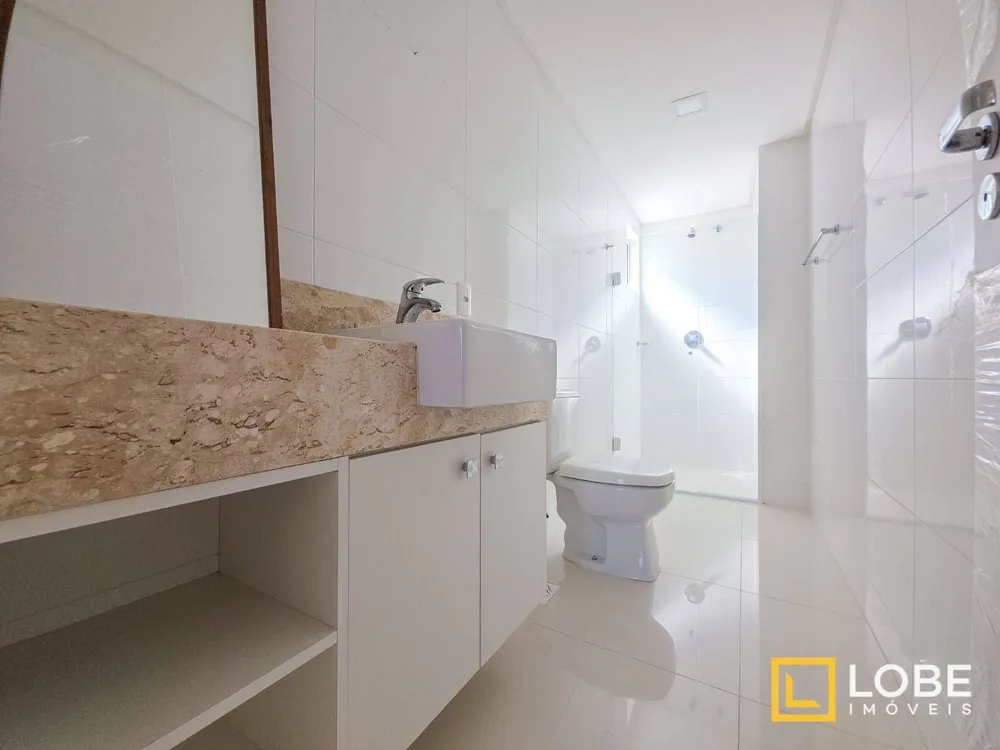 Cobertura, 3 quartos, 230 m² - Foto 4