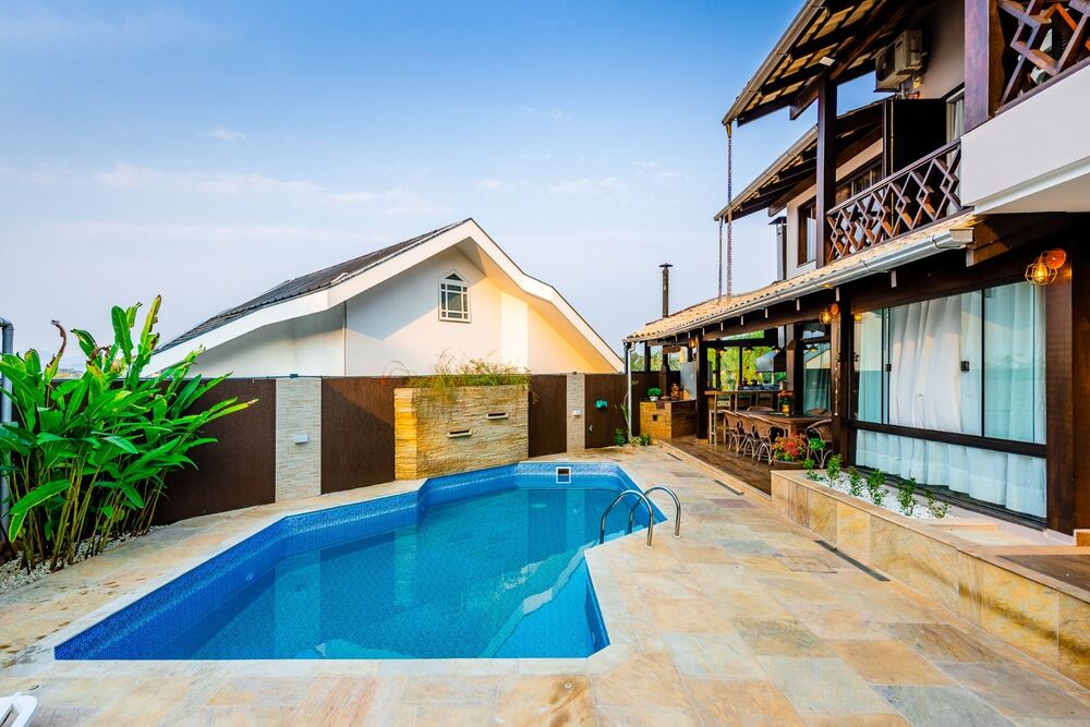 Casa à venda com 3 quartos, 328m² - Foto 3